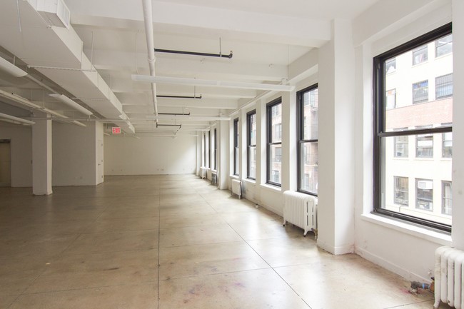 Manhattan Office Space and Retail Space listing photo